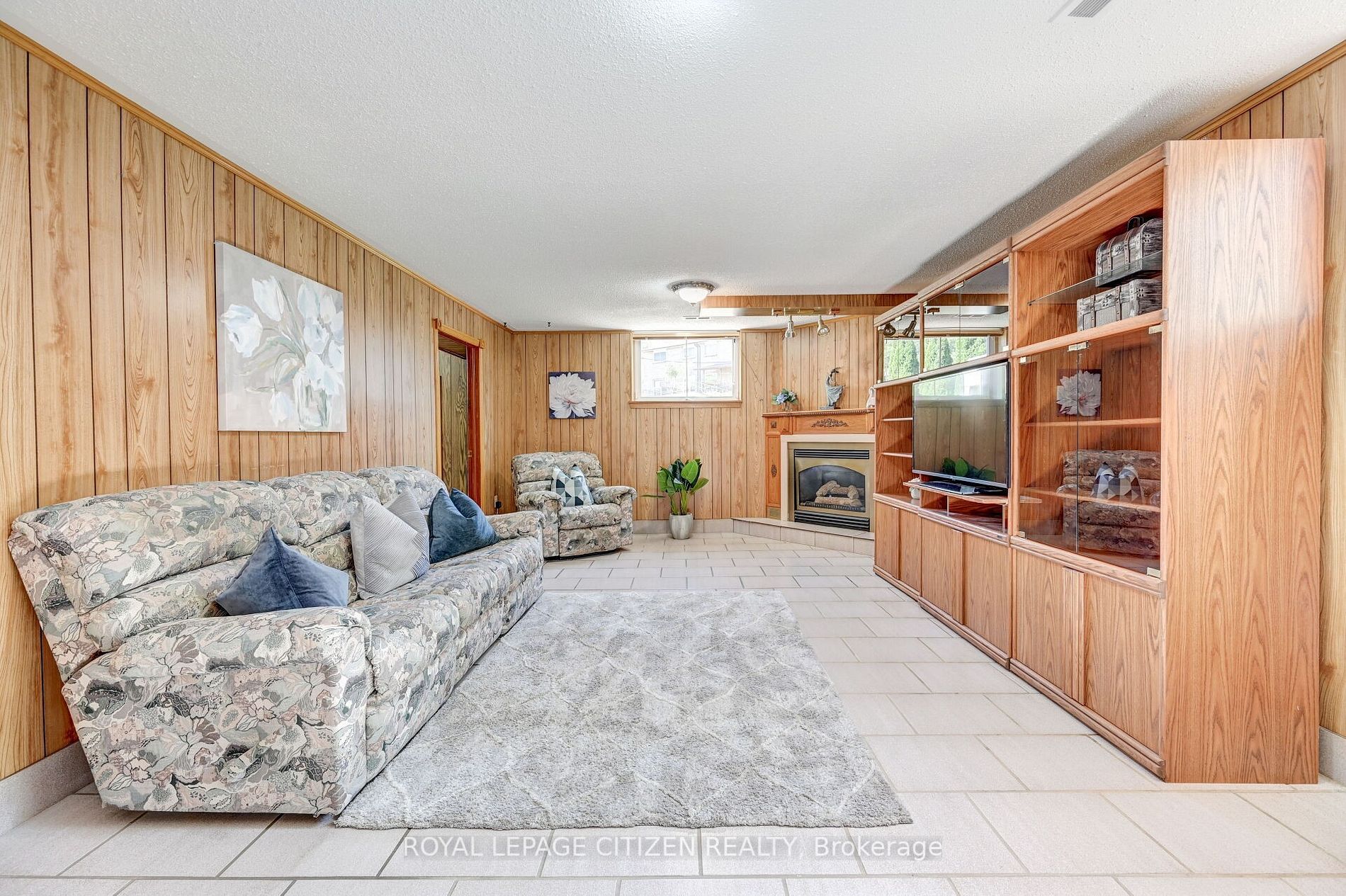 36 Orchardcroft Cres N