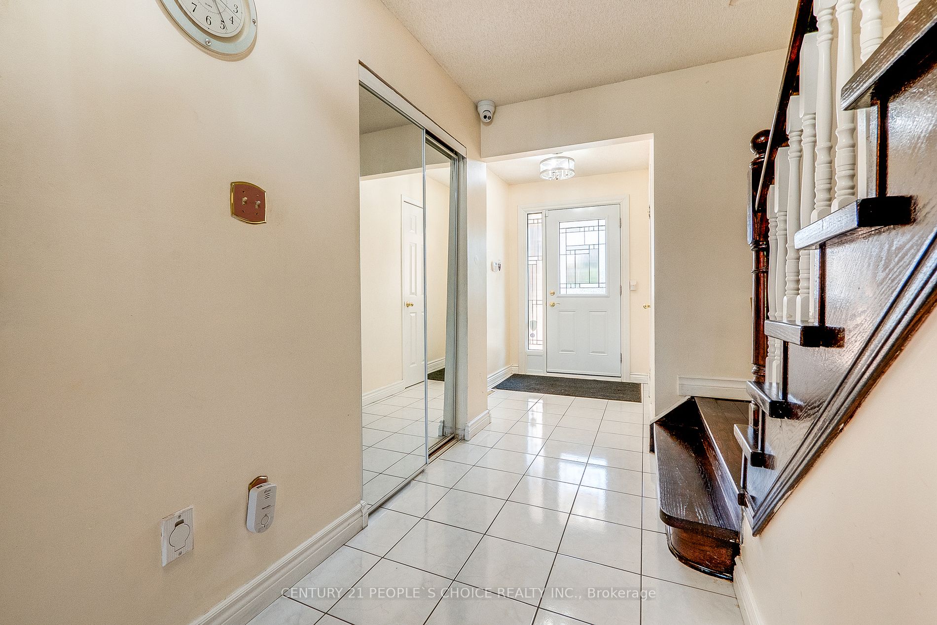 160 Toba Crescent