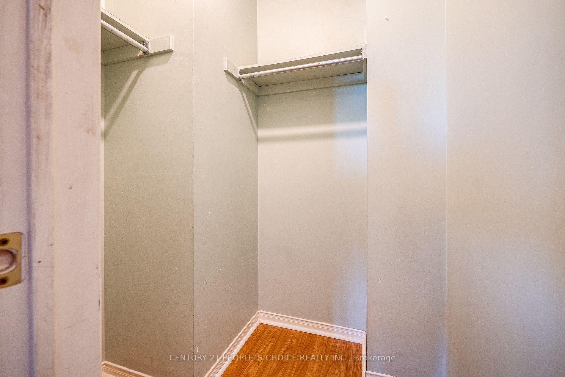160 Toba Crescent