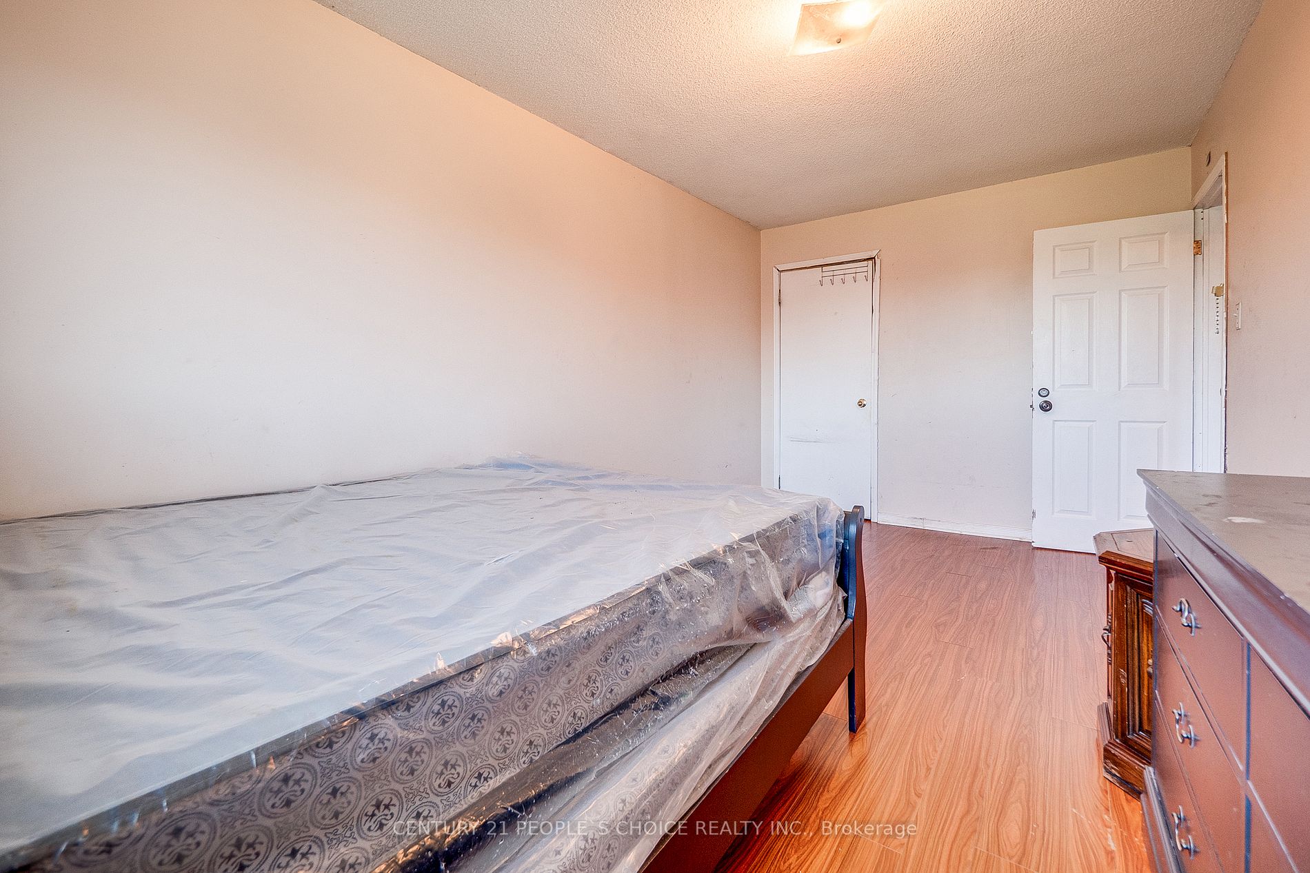 160 Toba Crescent