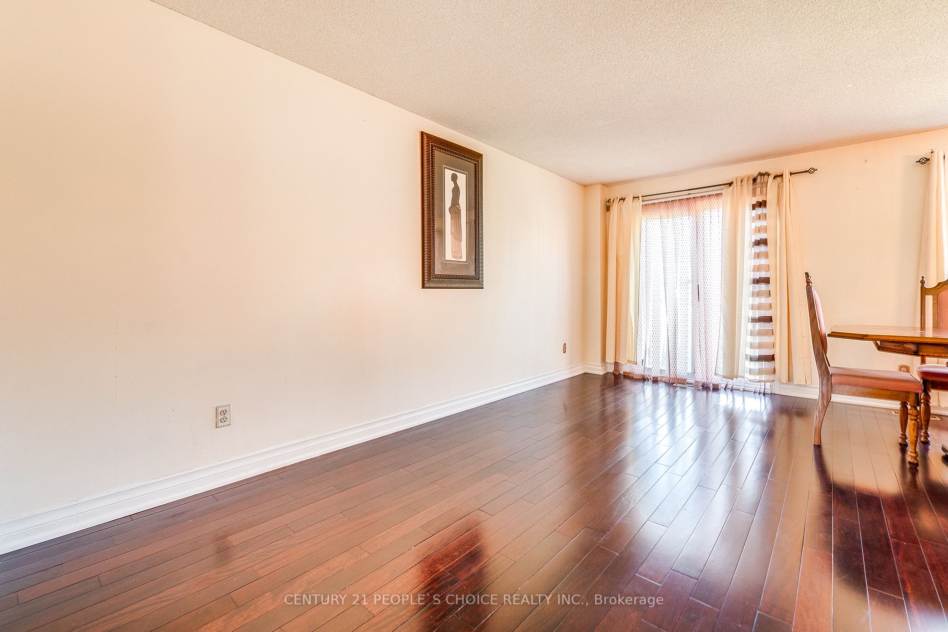 160 Toba Crescent