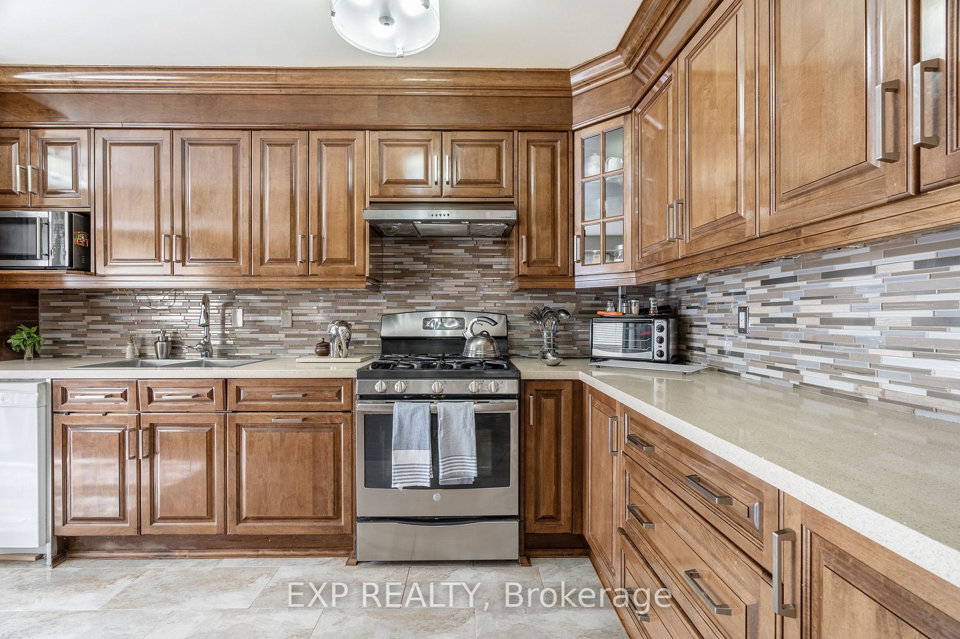 43 Tideland Drive N