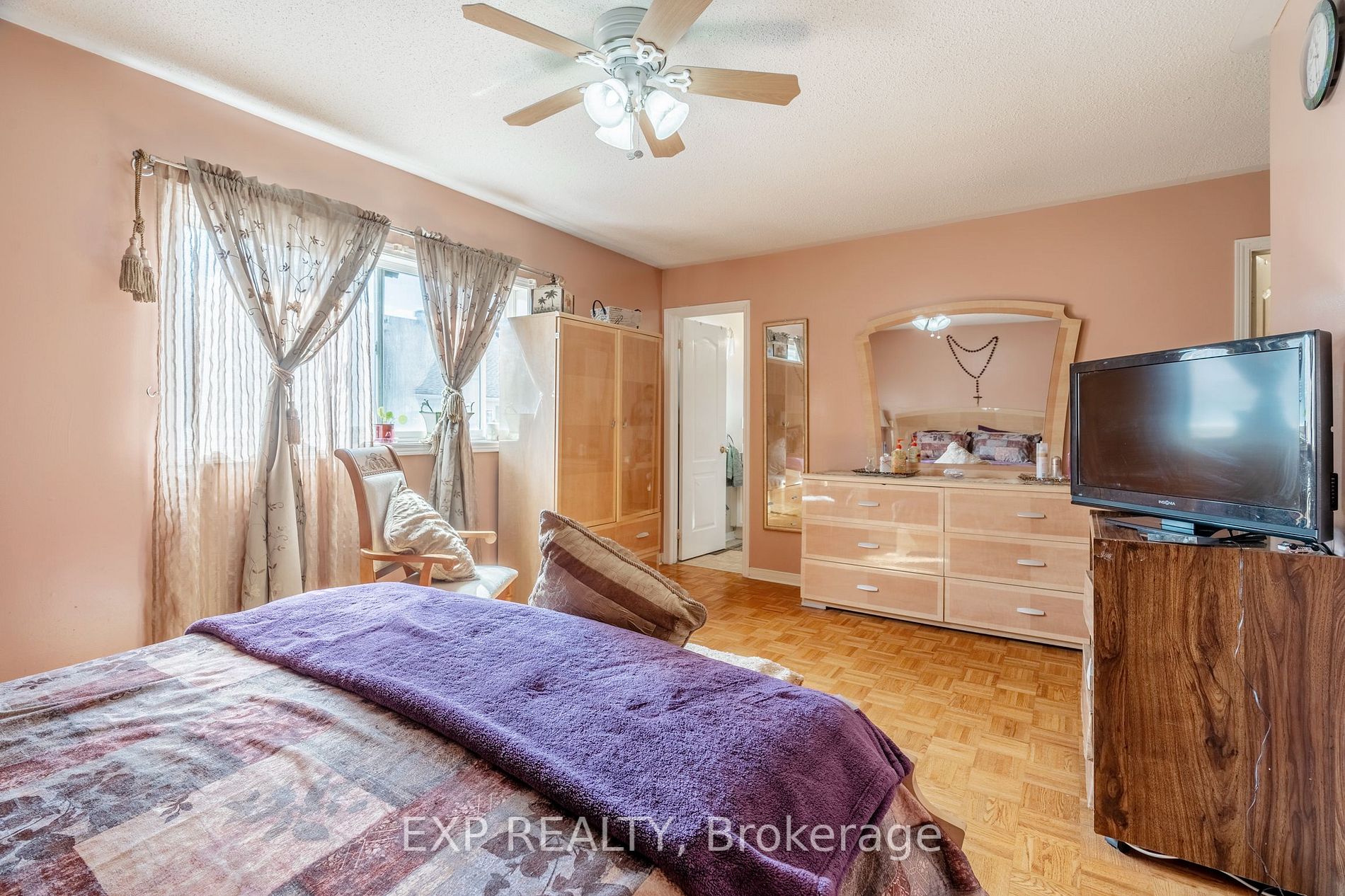 43 Tideland Drive N
