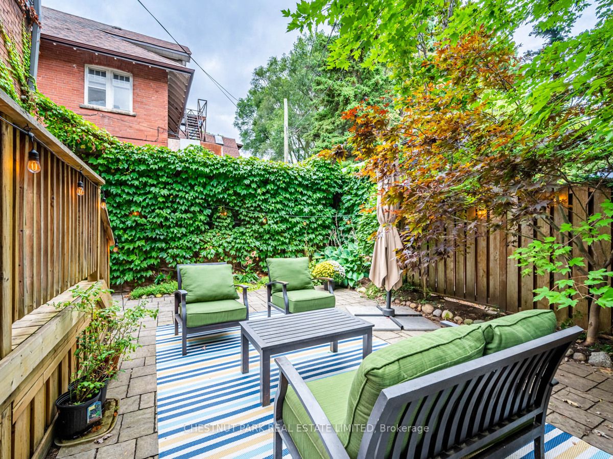 359 Parkside Dr