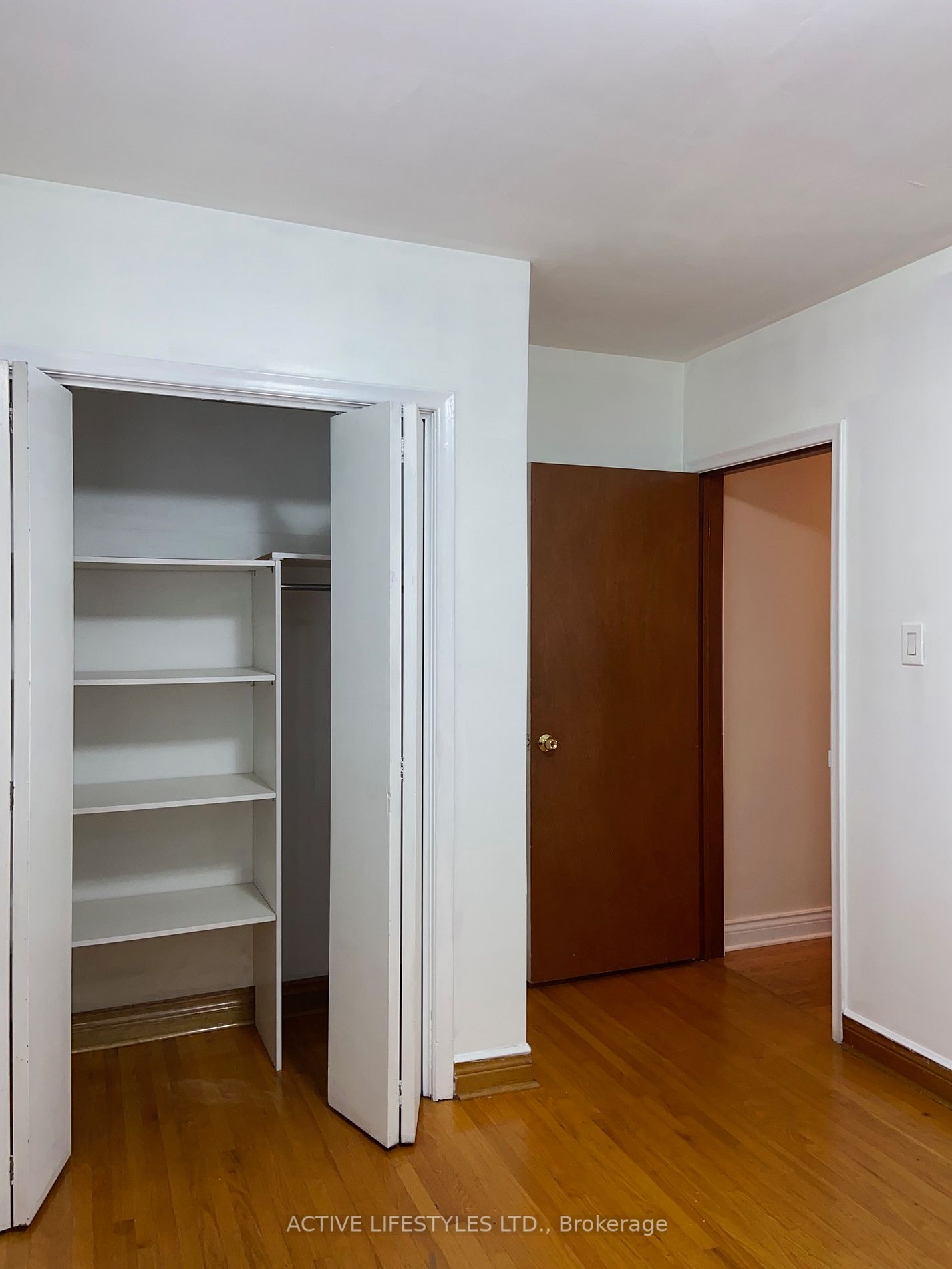 16 Chateau Court