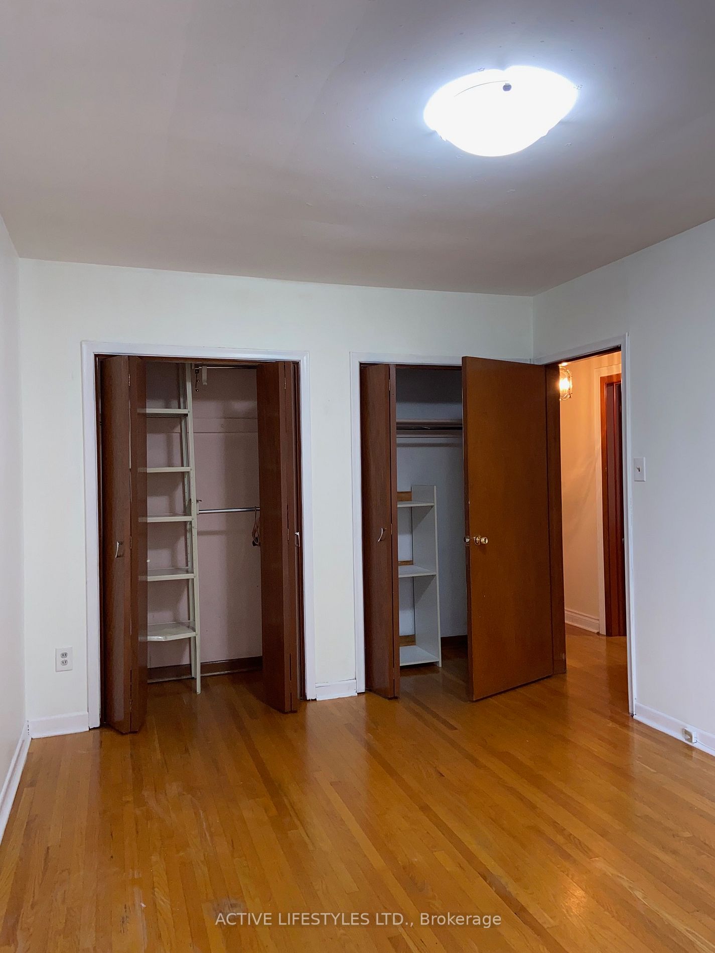 16 Chateau Court