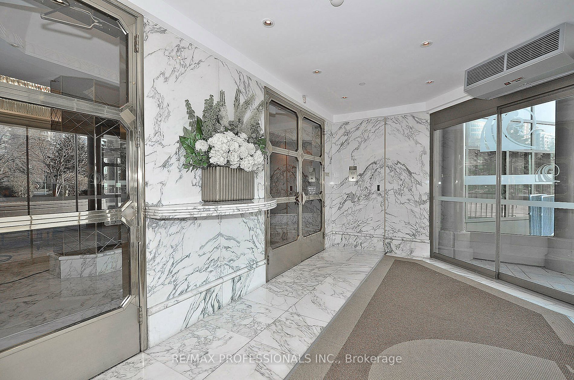 Listing W7007900 - Large Photo # 29