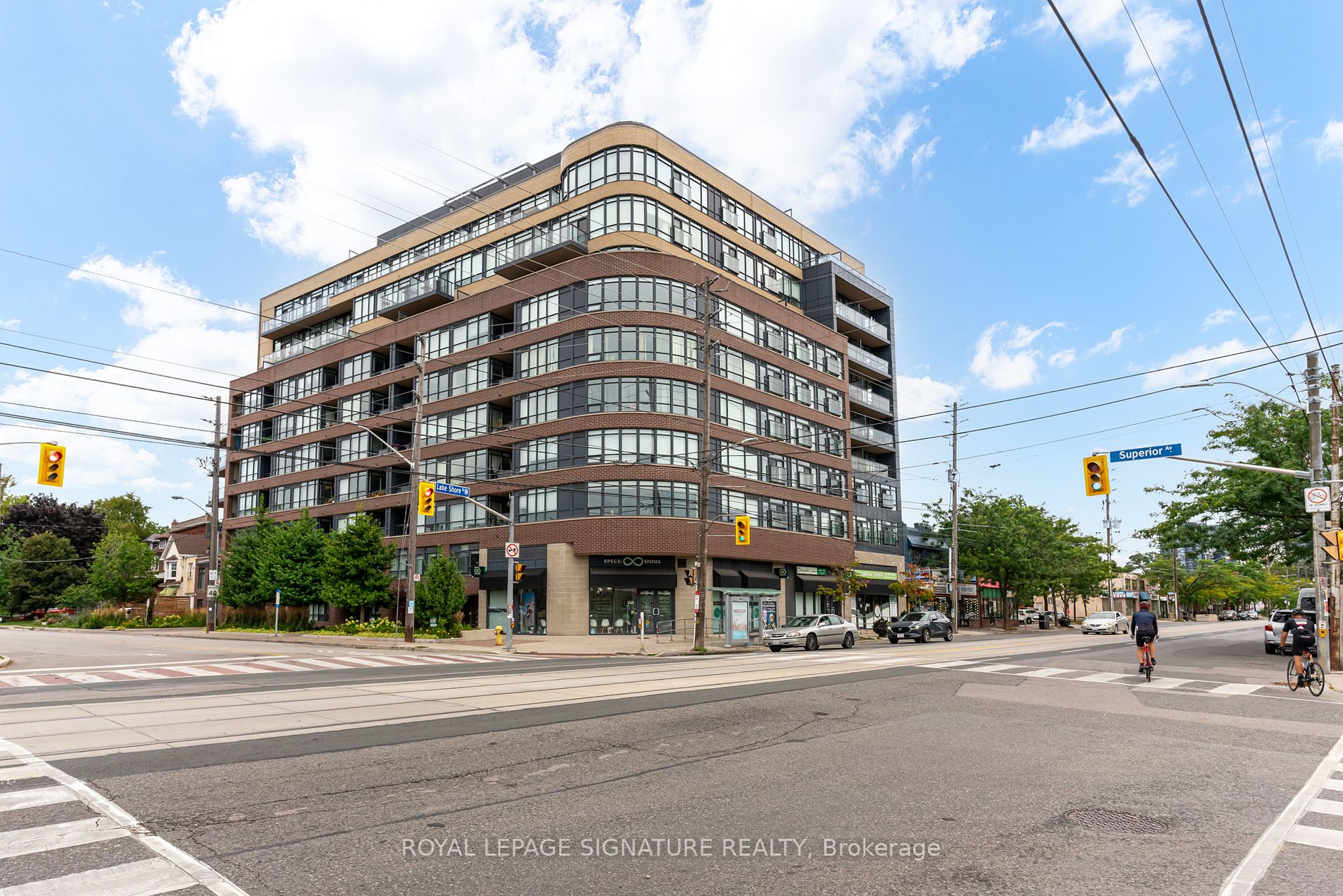 11 Superior Ave, #504