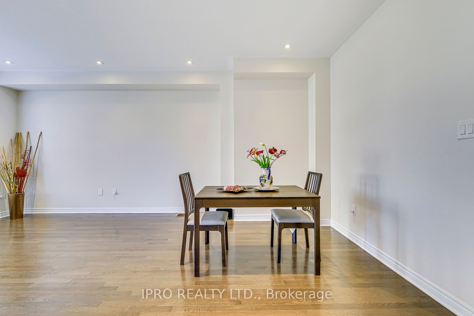 3029 Rivertrail Common