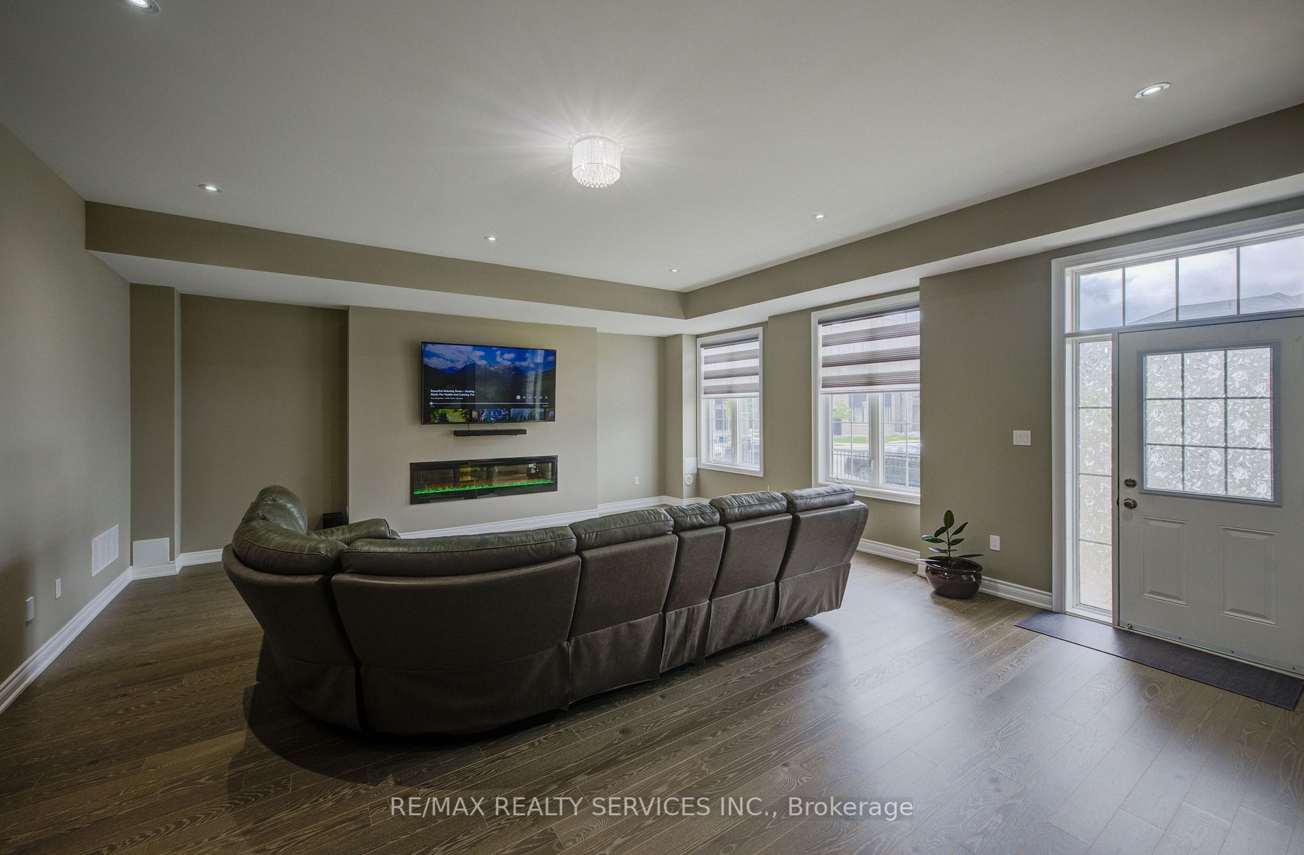 3077 Postridge Drive