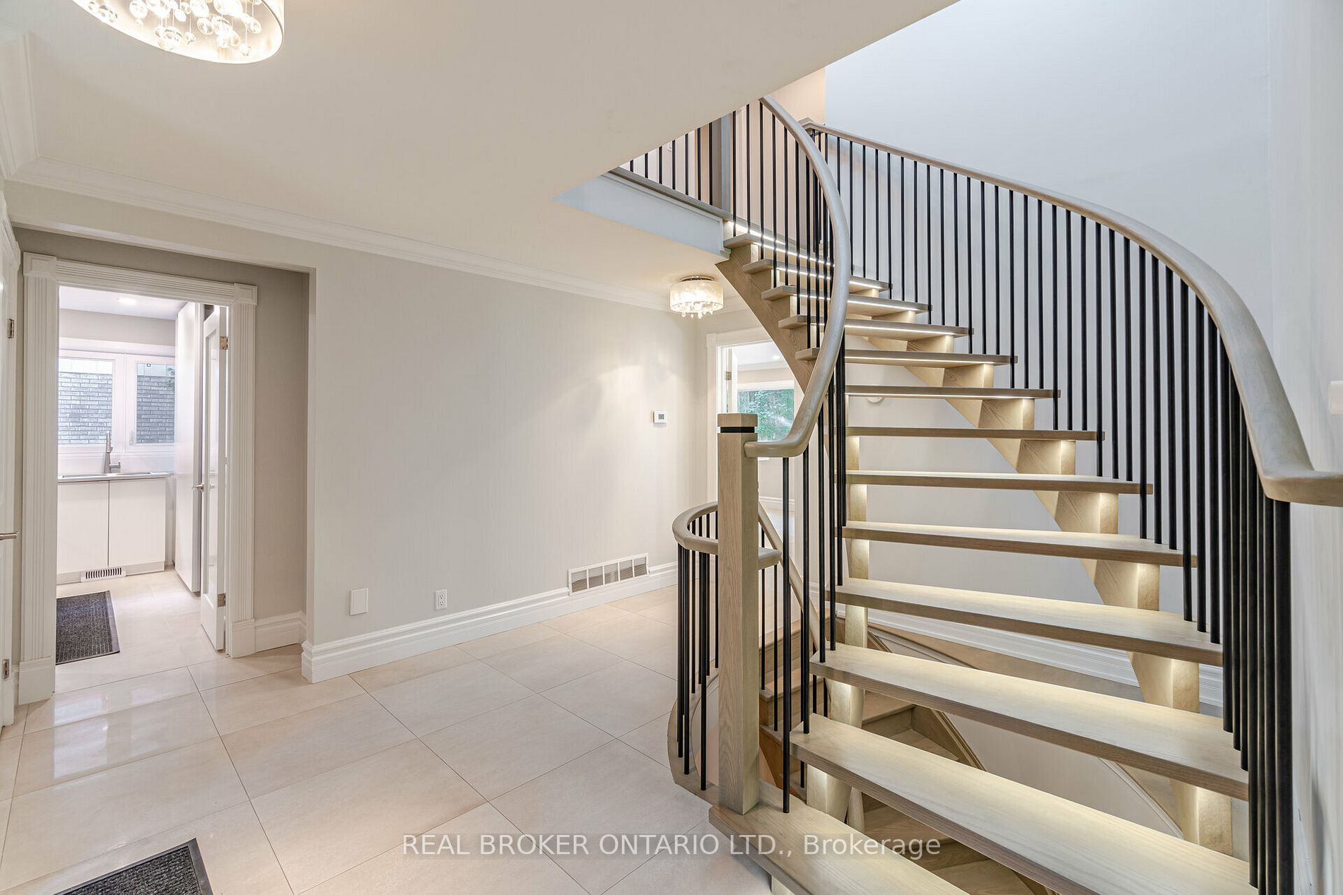 2315 Bennington Gate