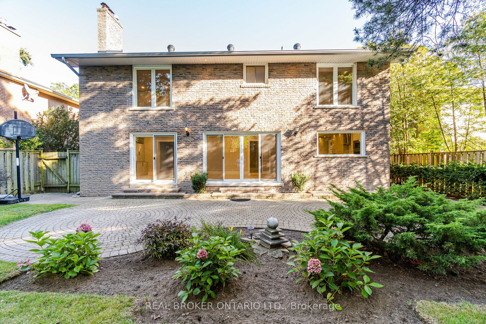 2315 Bennington Gate