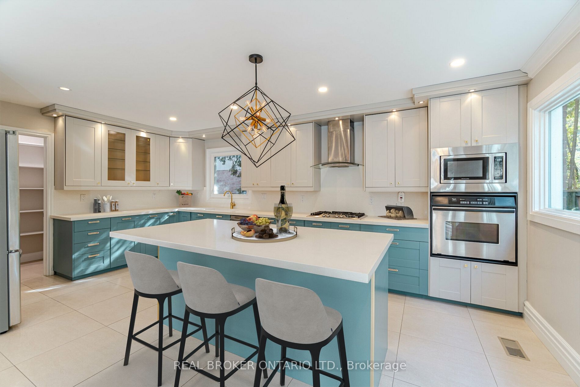 2315 Bennington Gate