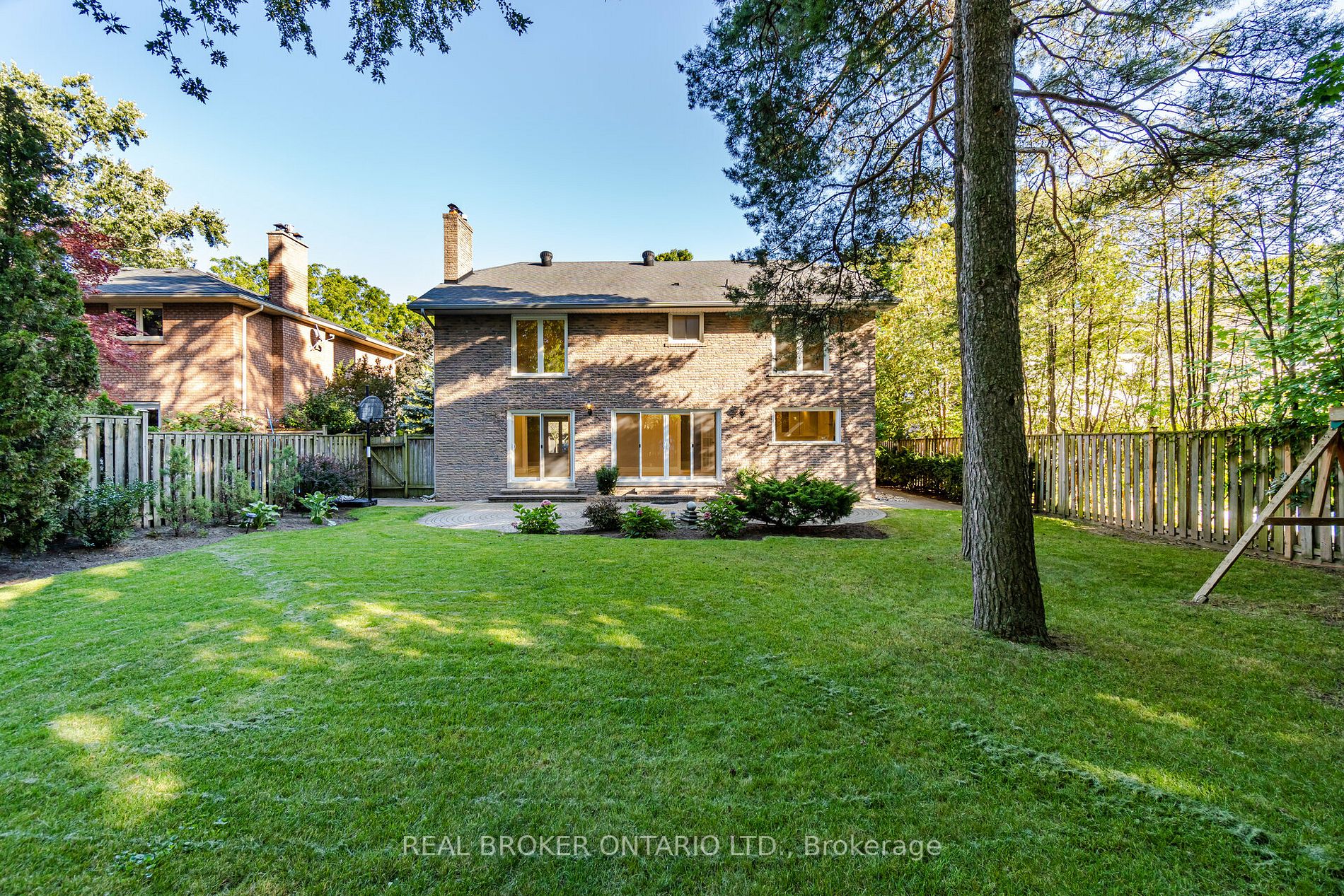 2315 Bennington Gate