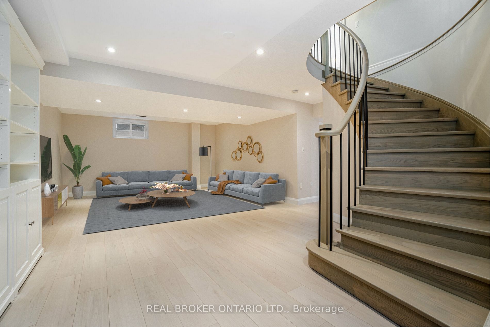 2315 Bennington Gate
