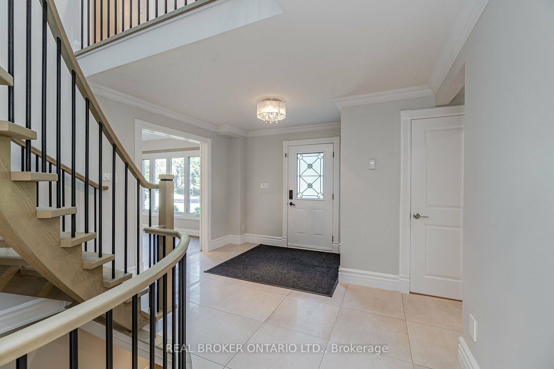 2315 Bennington Gate