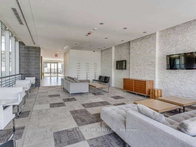 370 Square One Dr, #Th26