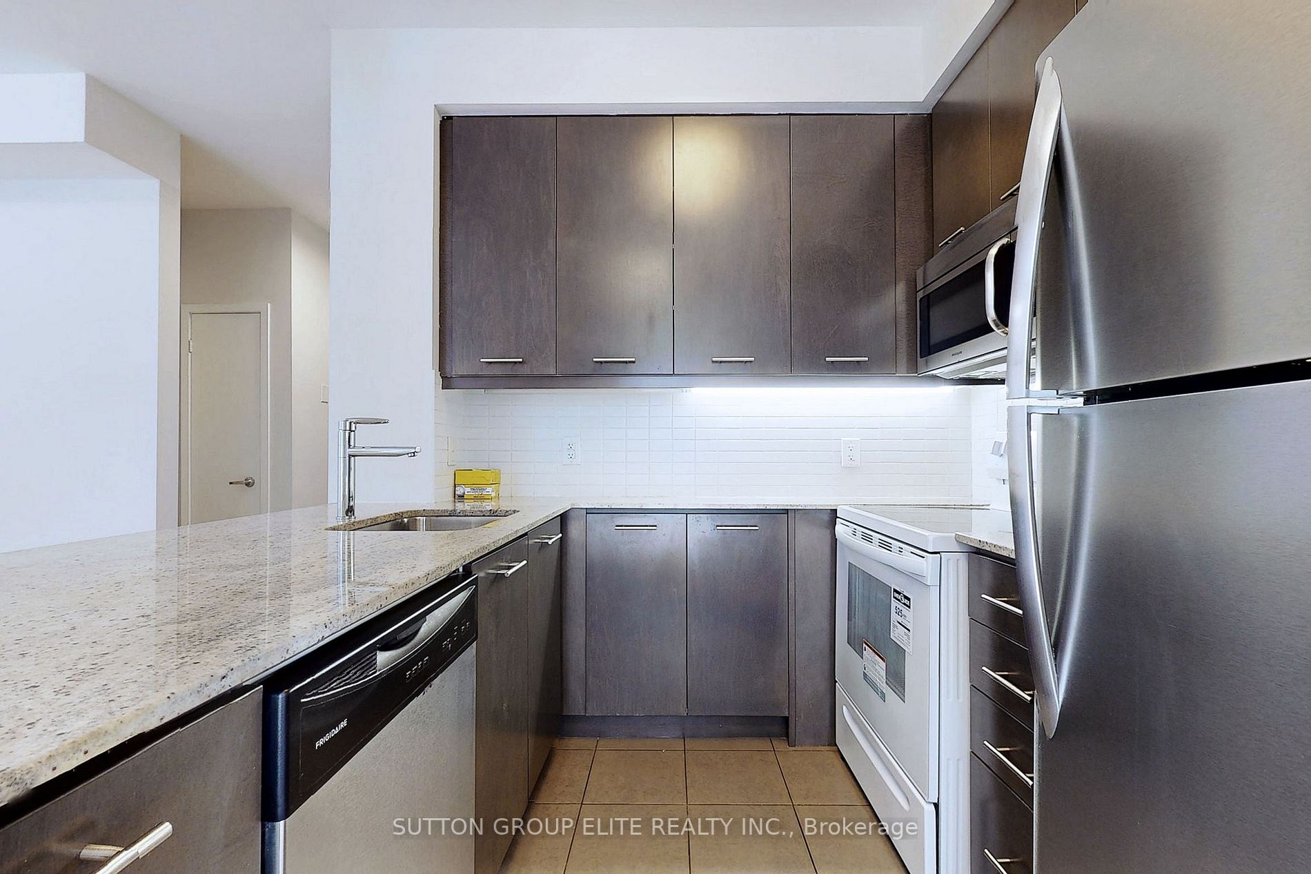 370 Square One Dr, #Th26