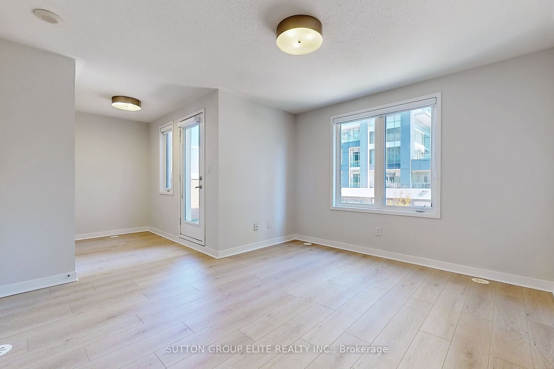 370 Square One Dr, #Th26