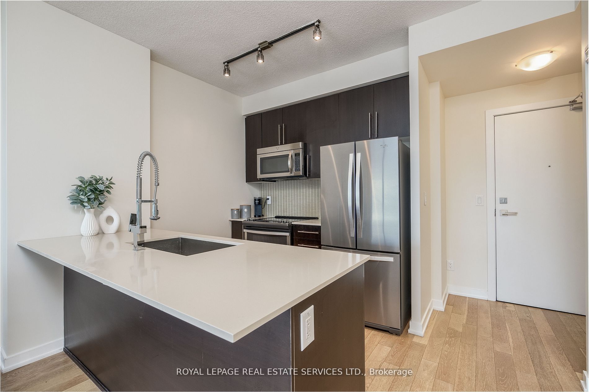 510 Curran Pl, #3303
