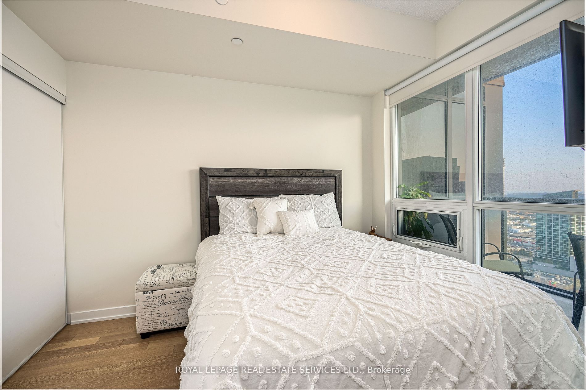 510 Curran Pl, #3303