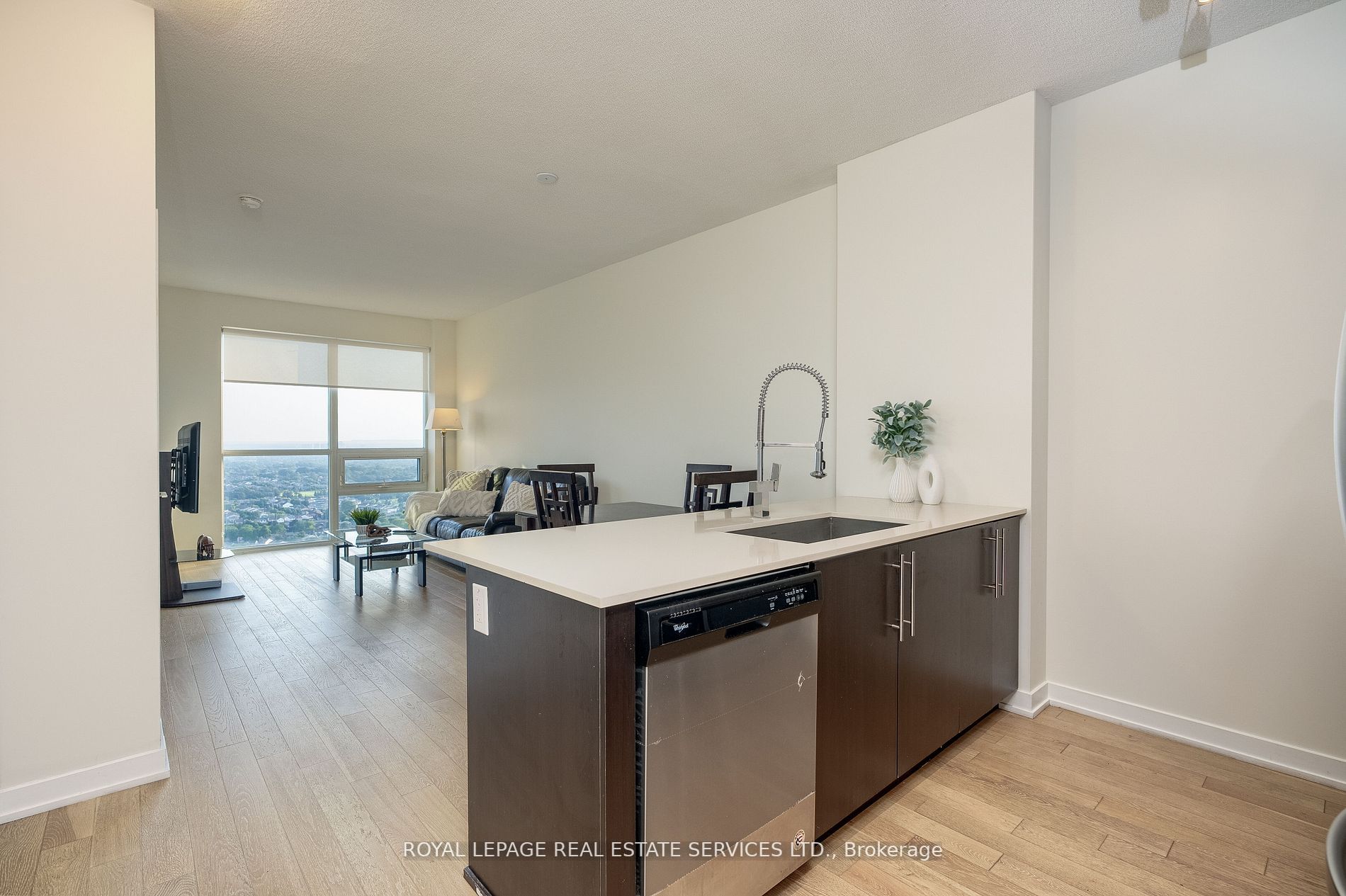 510 Curran Pl, #3303