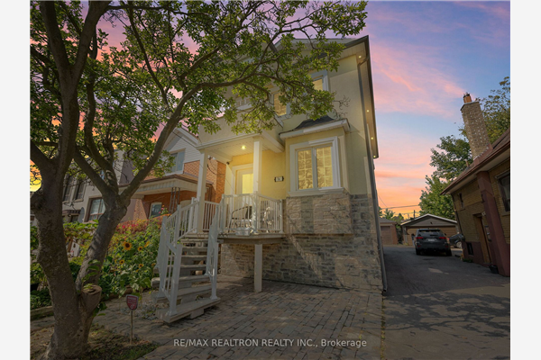 76 Ypres Rd, Toronto