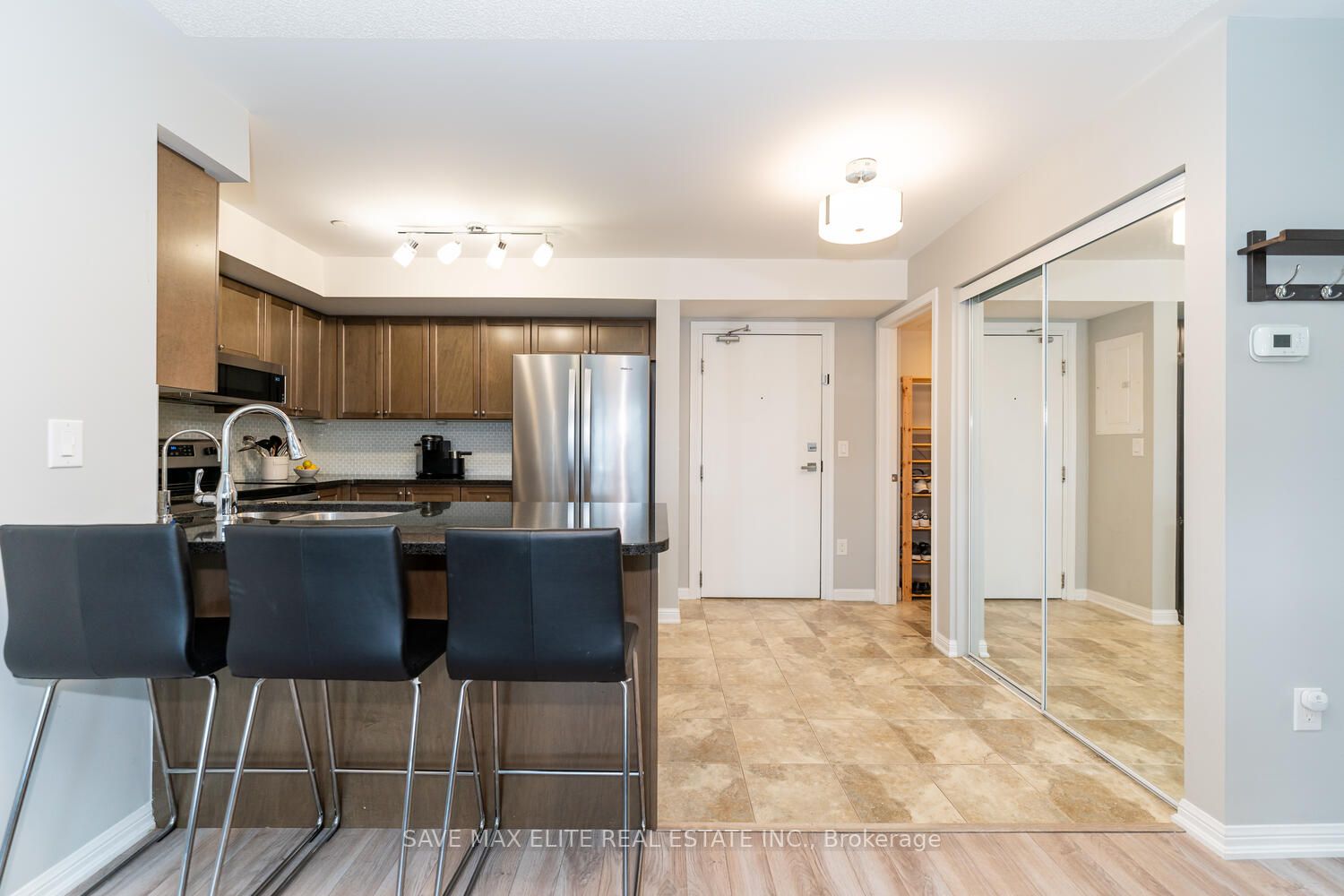1045 Nadalin Hts, #307