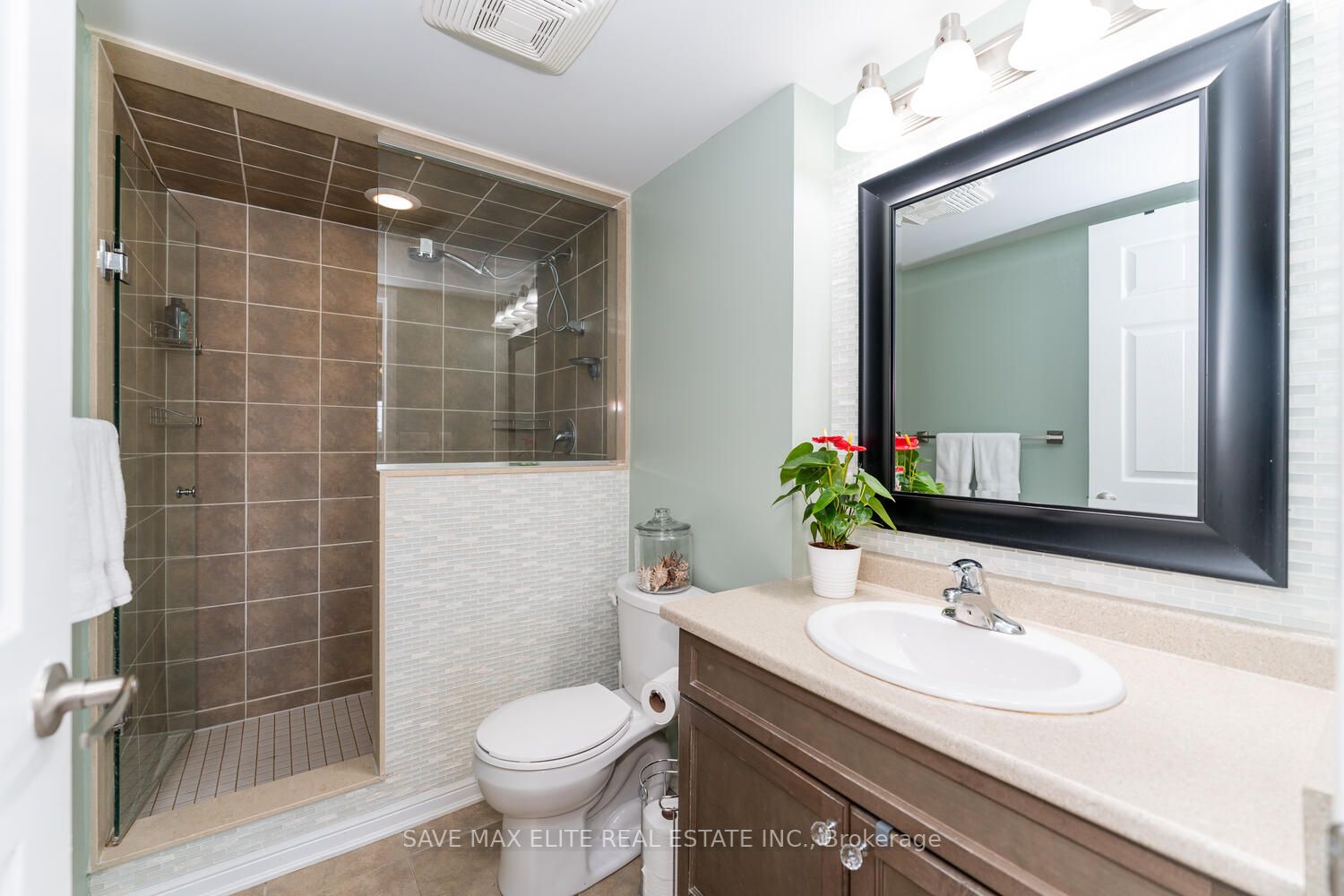 1045 Nadalin Hts, #307