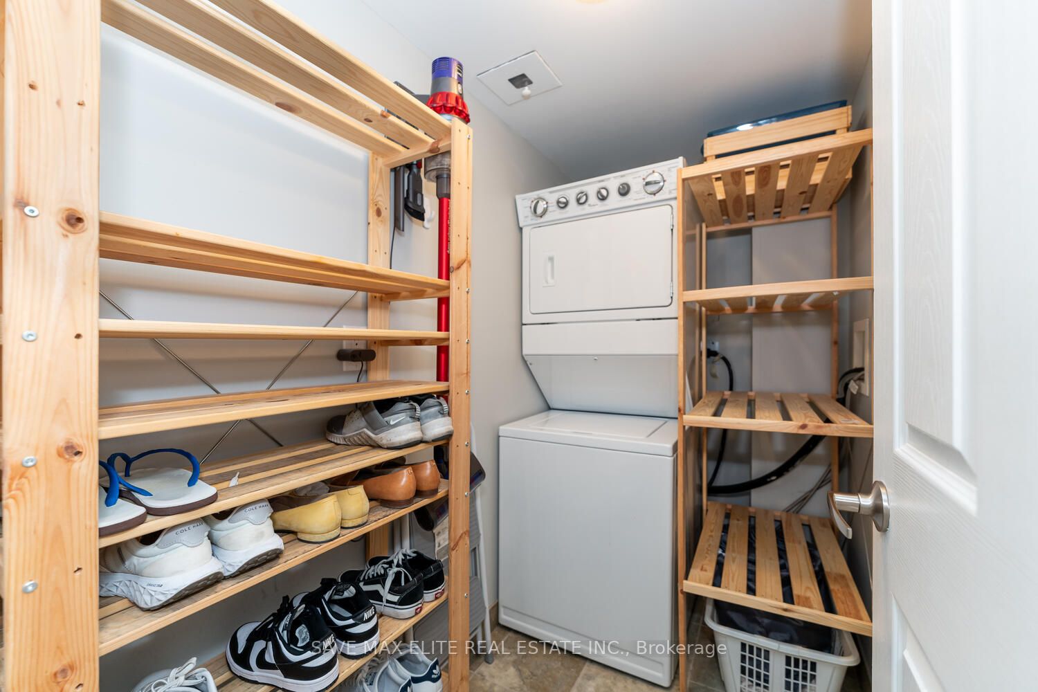 1045 Nadalin Hts, #307