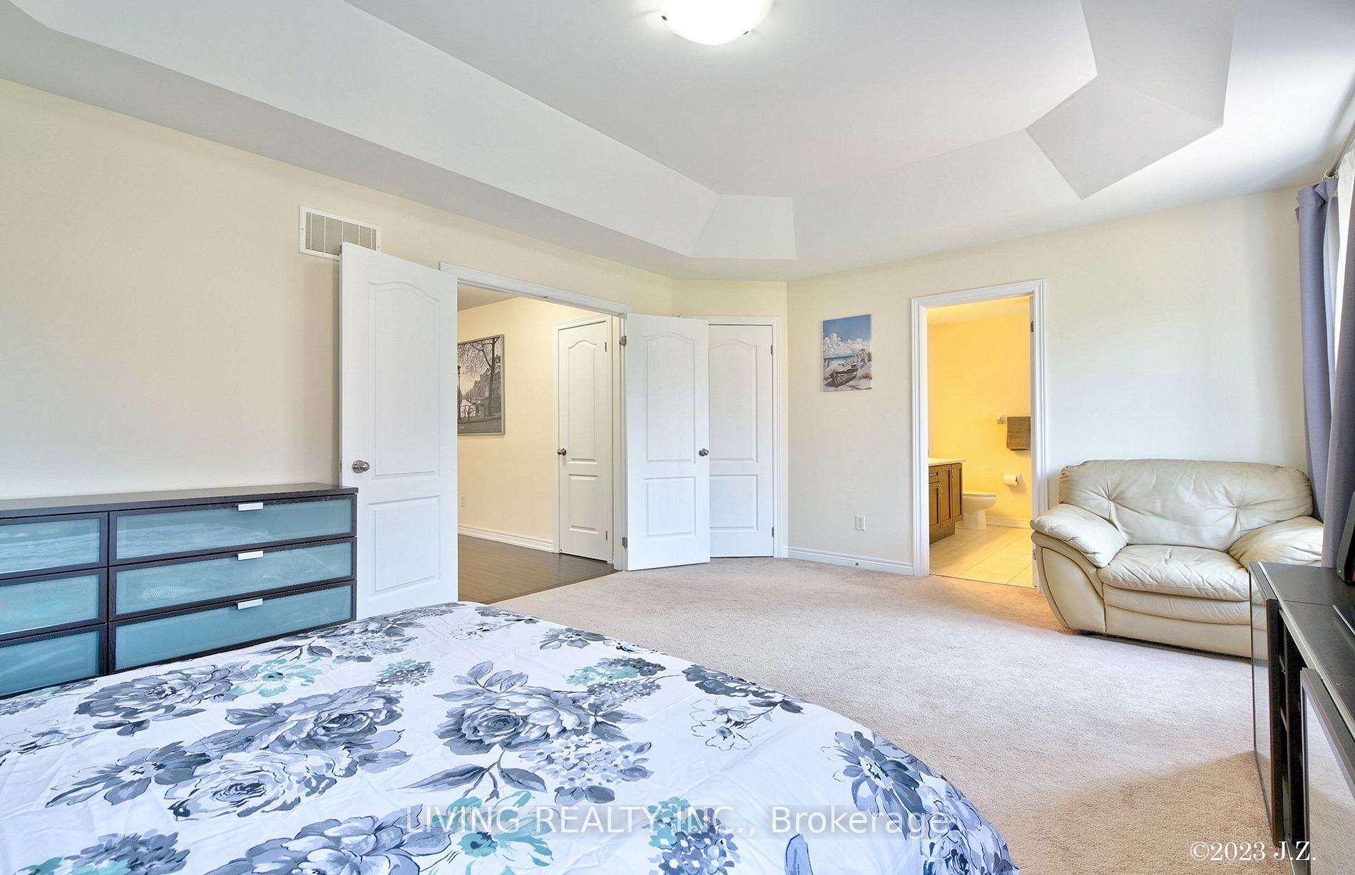 366 Cedar Hedge Rd