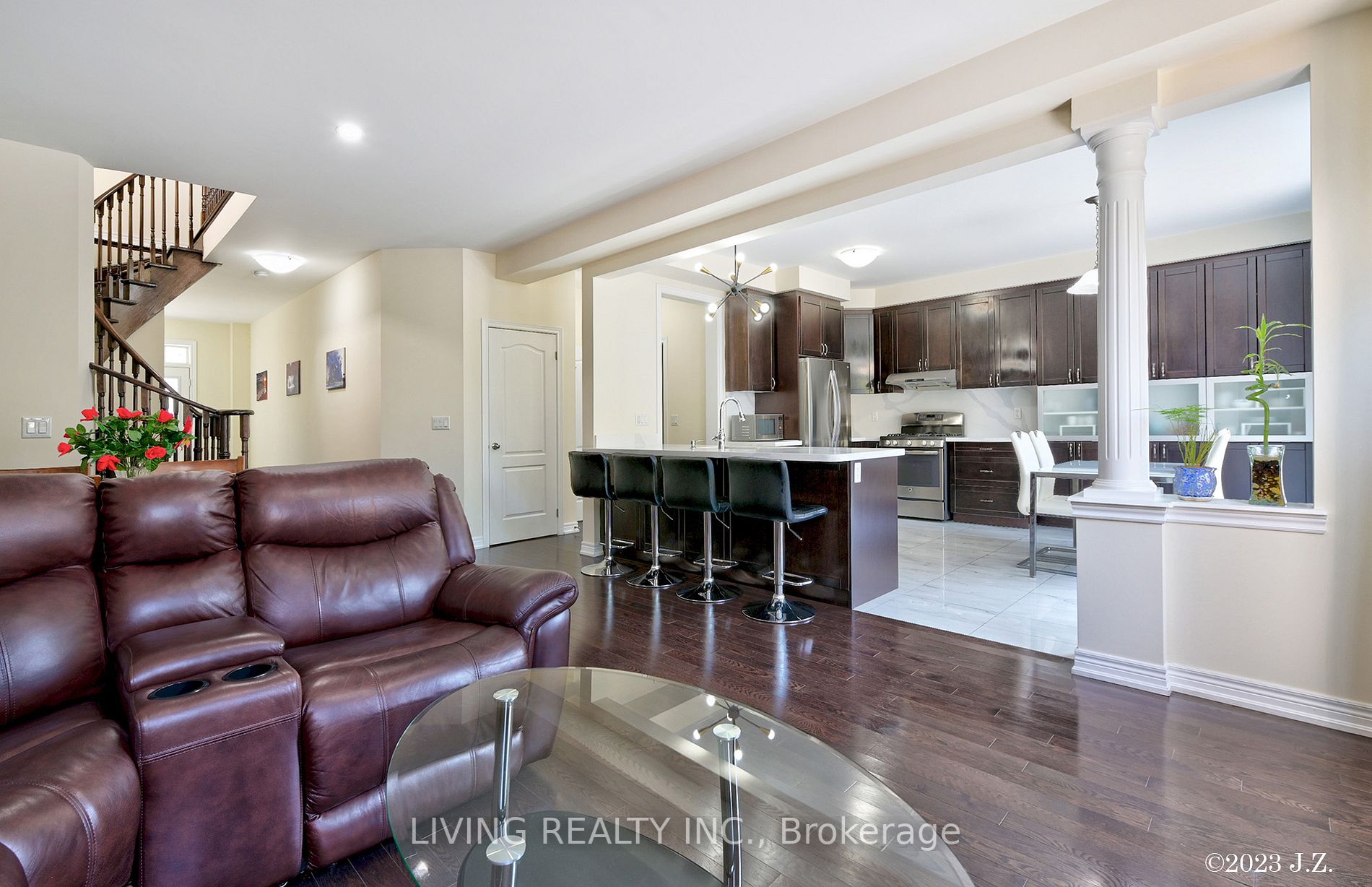 366 Cedar Hedge Rd