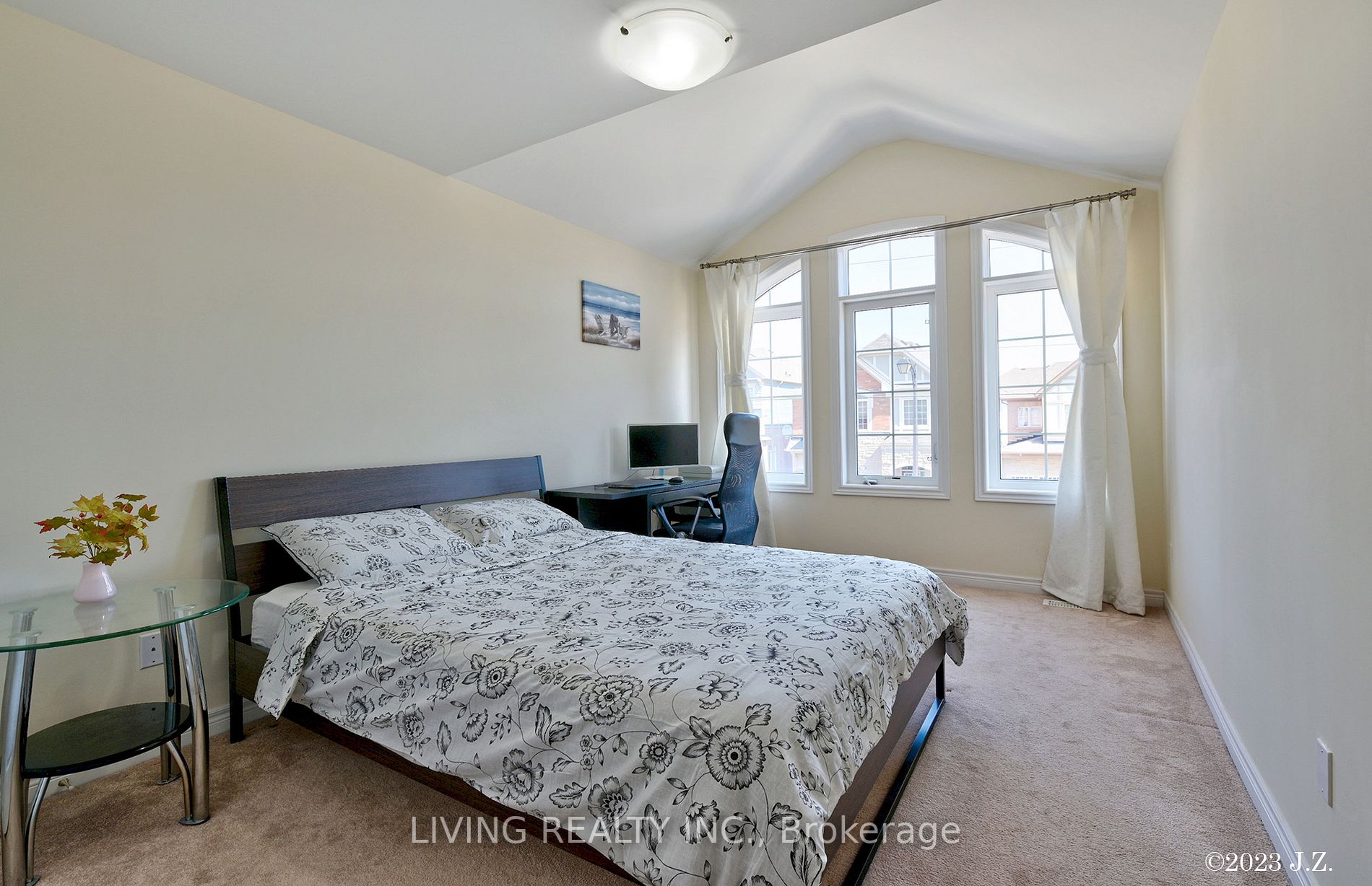 366 Cedar Hedge Rd