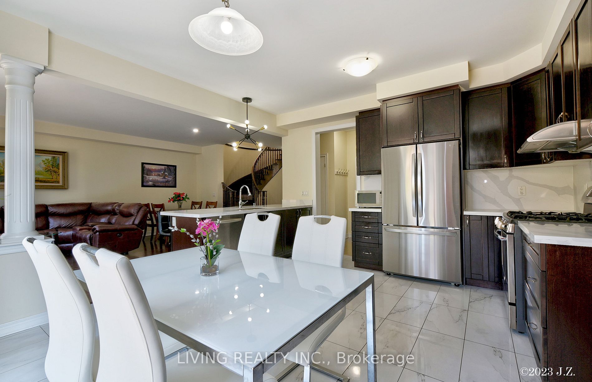 366 Cedar Hedge Rd