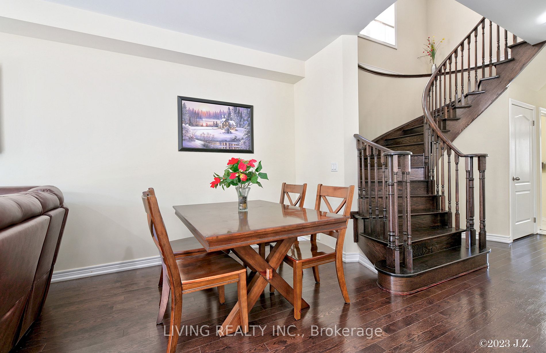 366 Cedar Hedge Rd