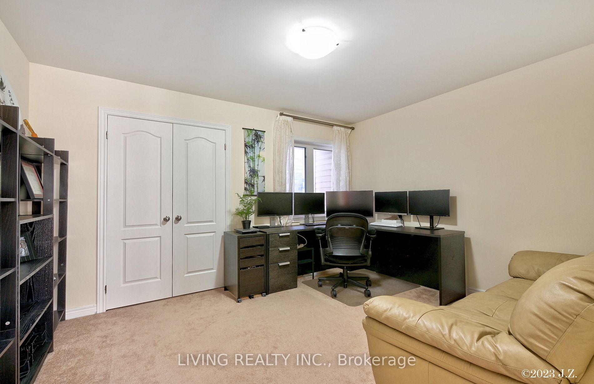 366 Cedar Hedge Rd