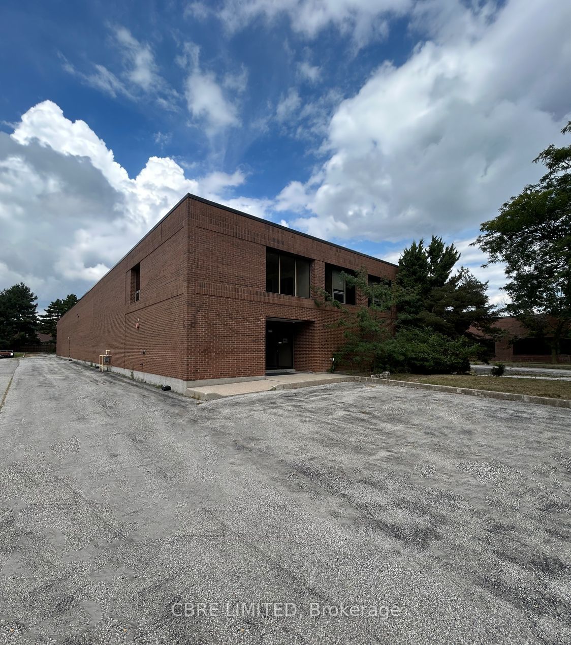 2585 Dunwin Dr