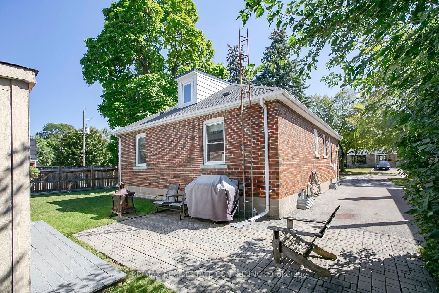 2 Gregory Street