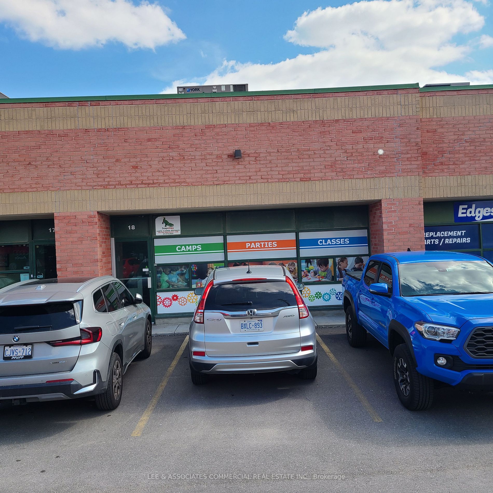 348 Bronte St S, #18