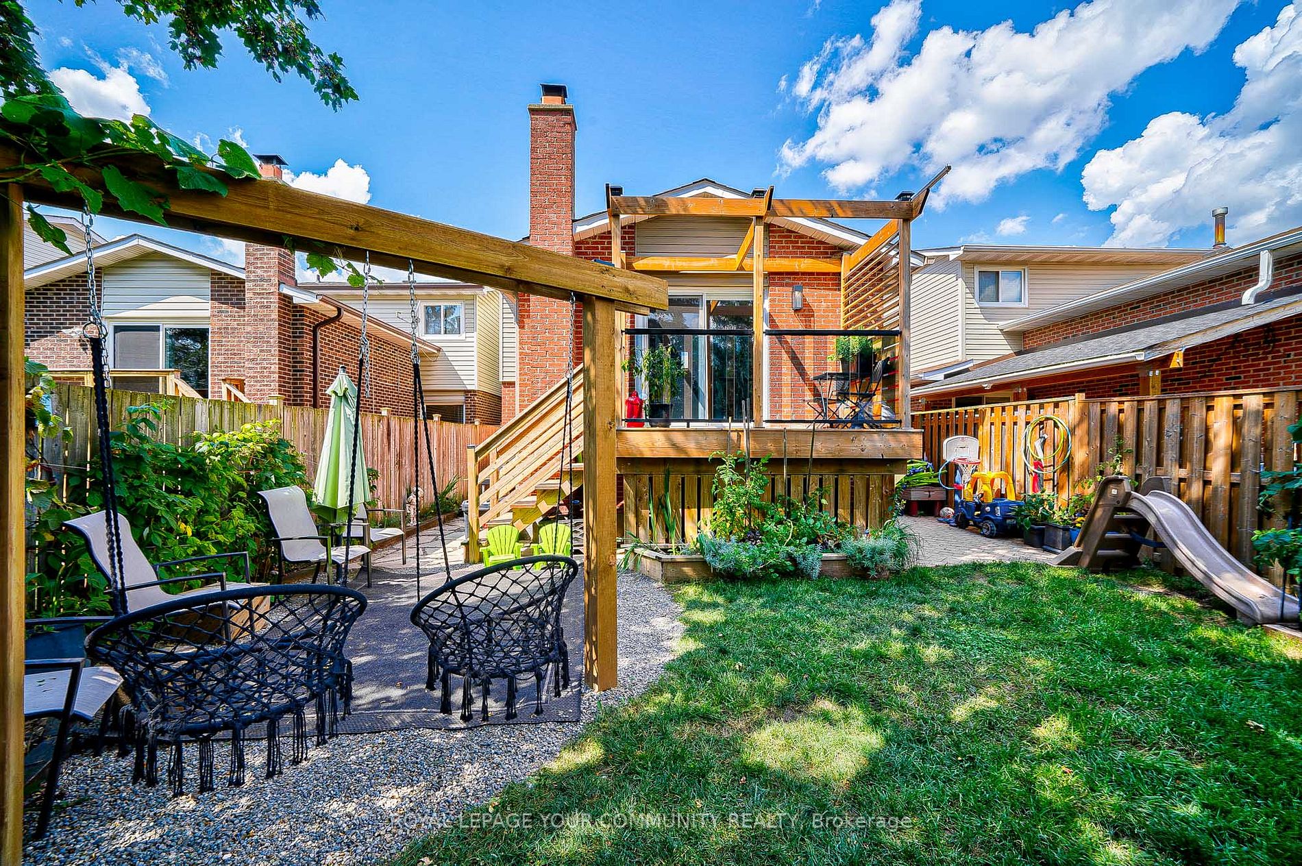10 Simmons Boulevard