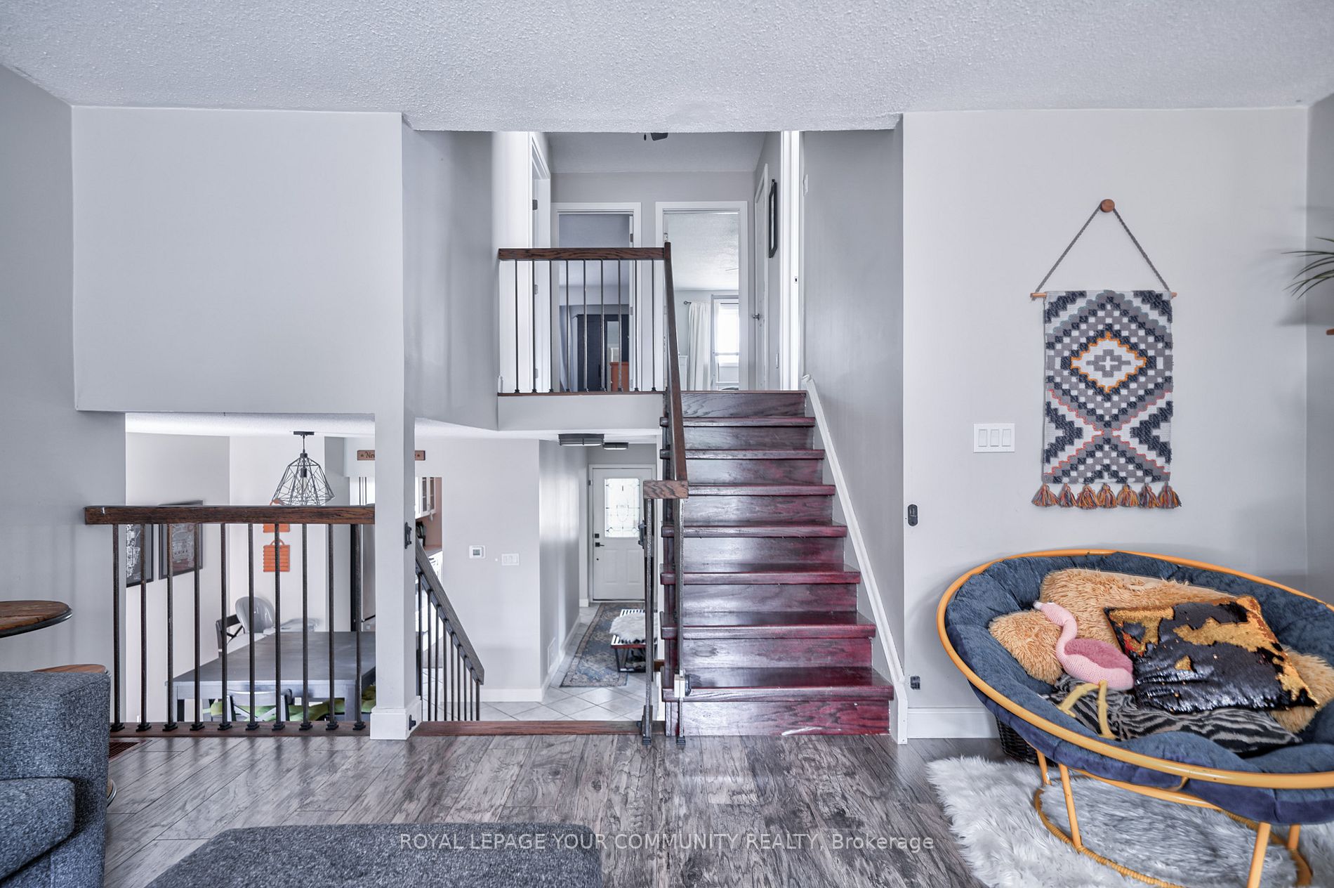 10 Simmons Boulevard