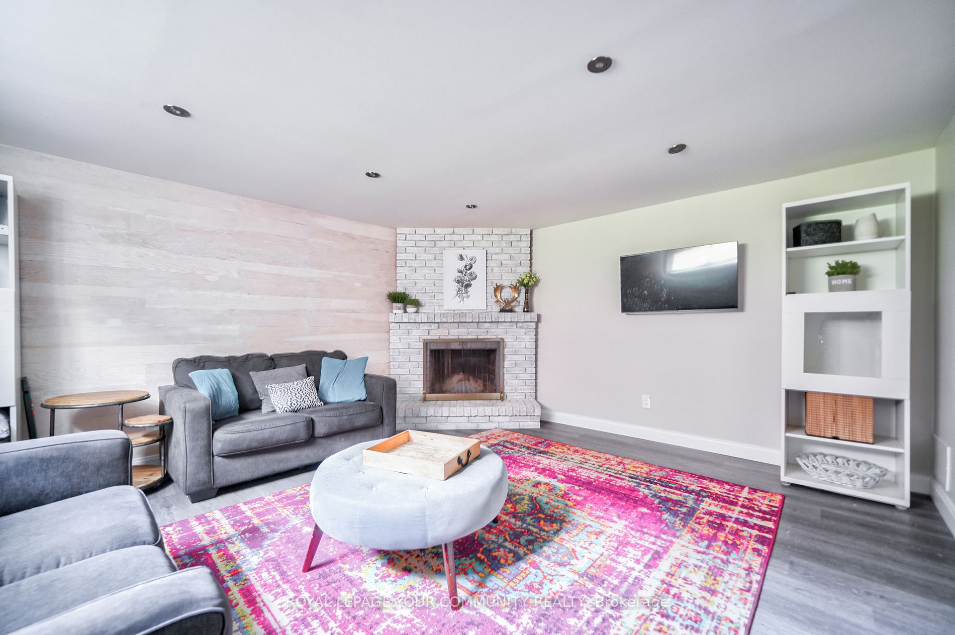10 Simmons Boulevard