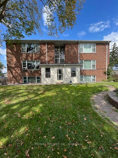 52 Cuffley Cres N, #6 Apts.