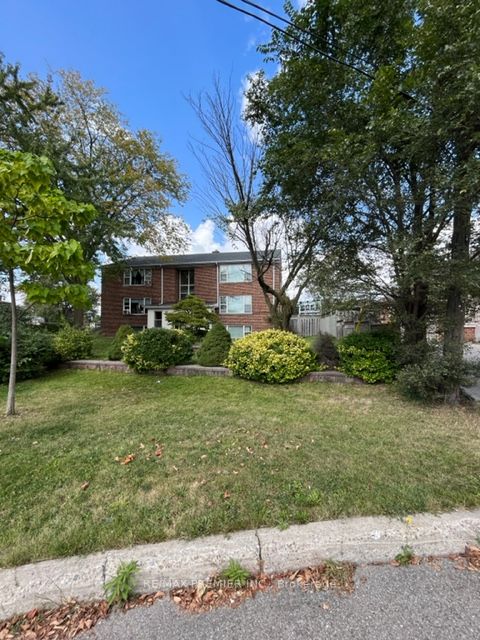 52 Cuffley Cres N, #6 Apts.