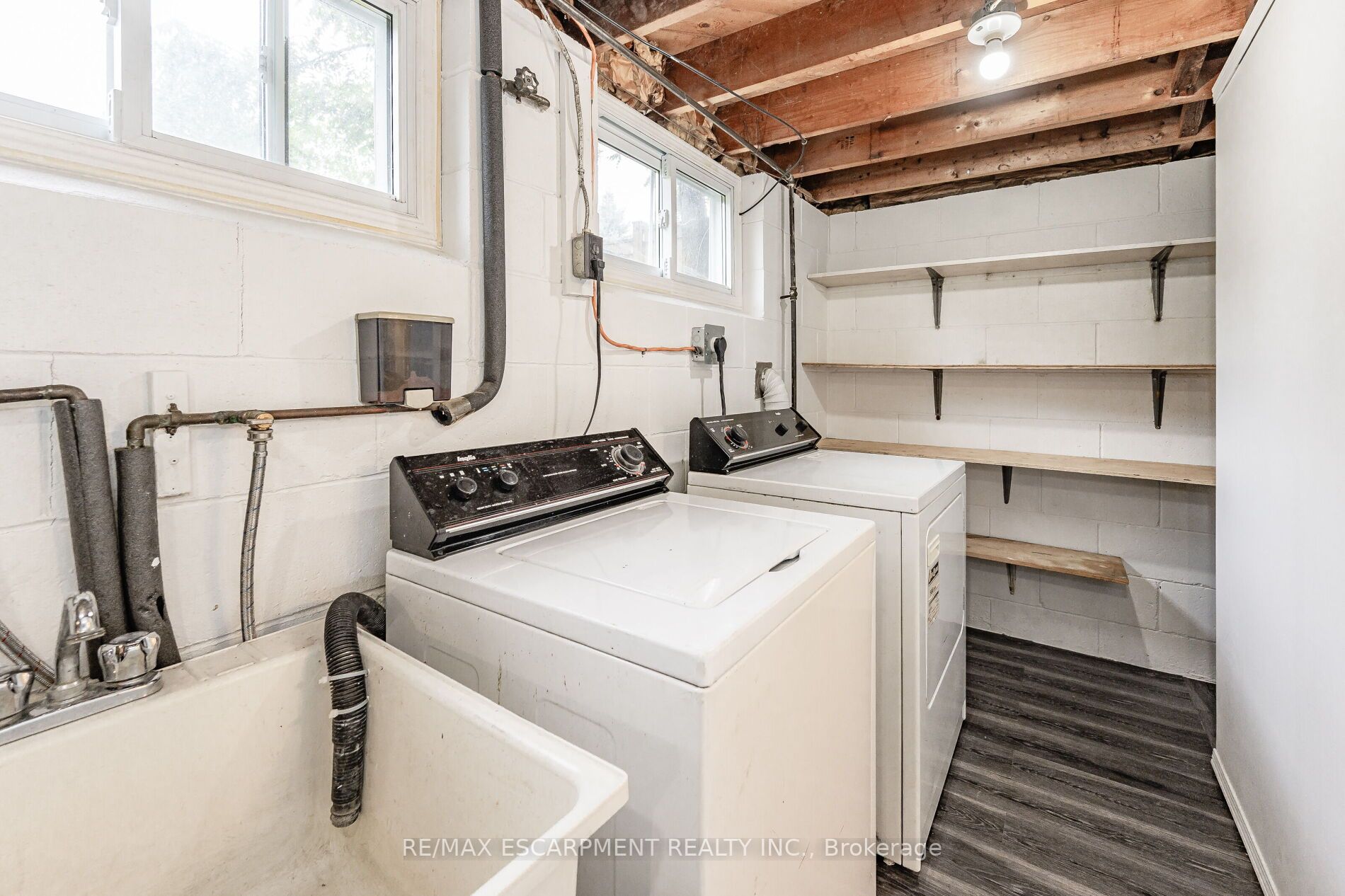 395 Erindale Drive