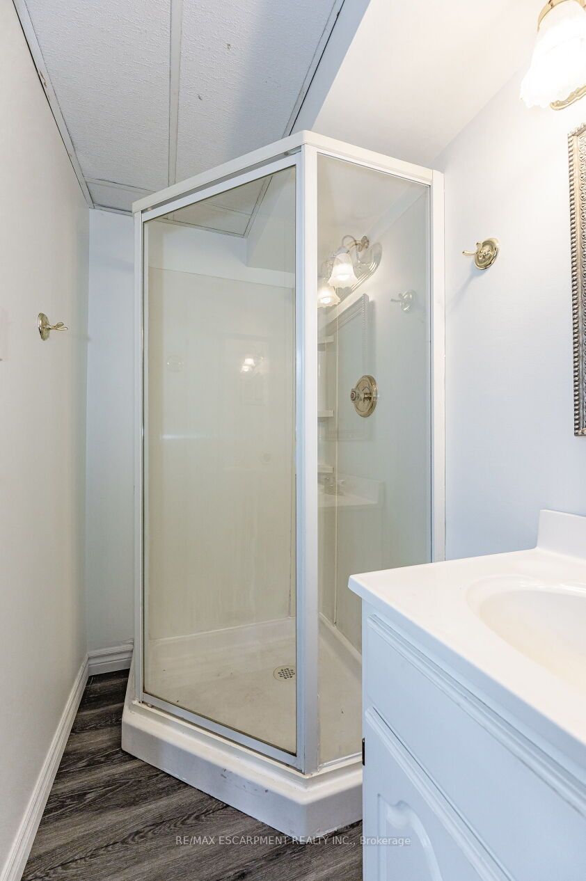 395 Erindale Drive