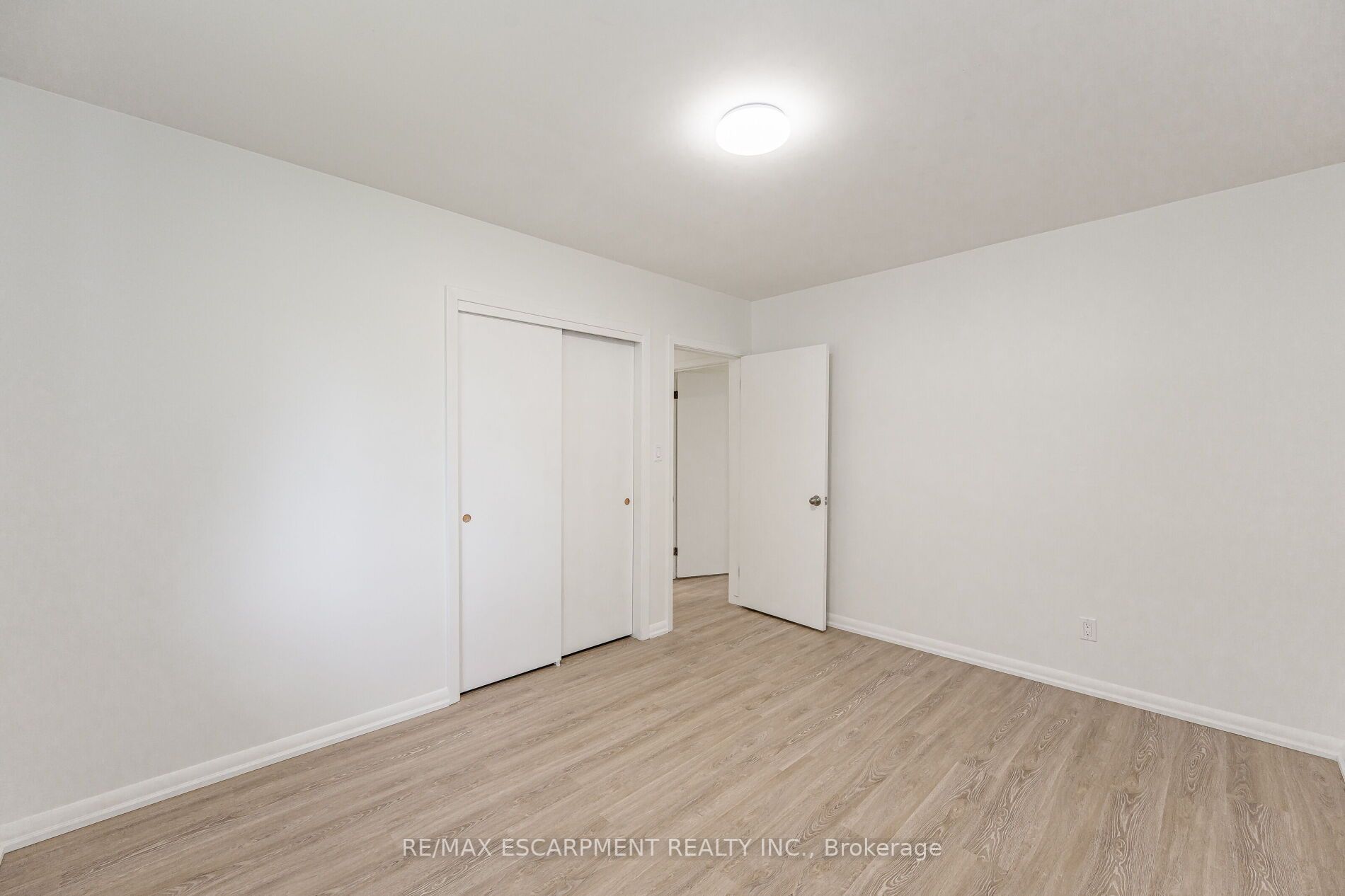 395 Erindale Drive