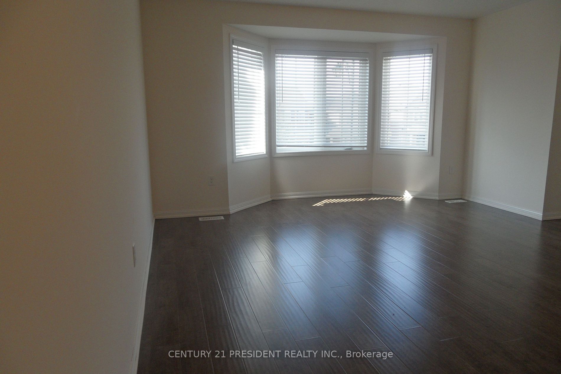 444 Dymott Ave