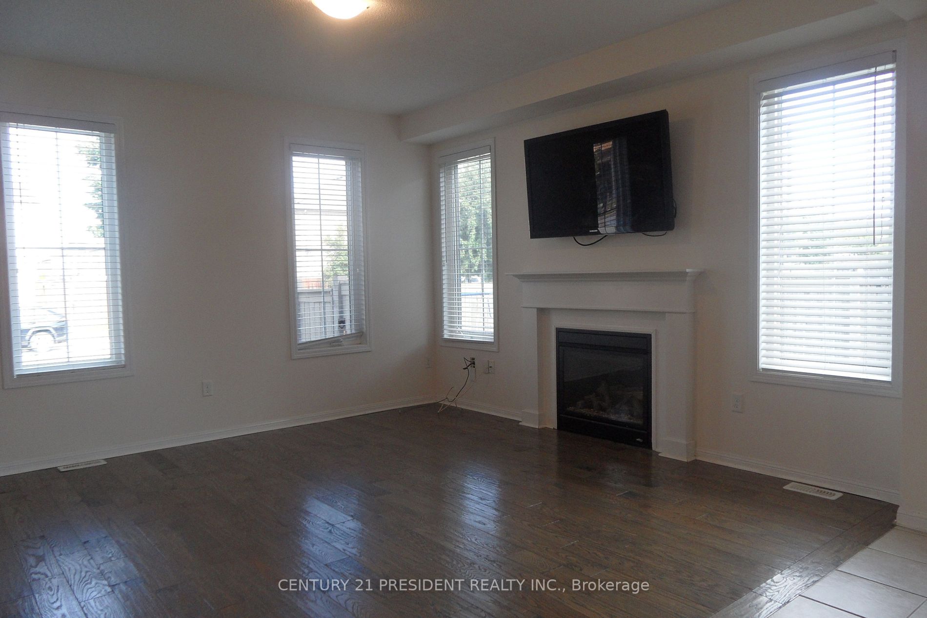 444 Dymott Ave