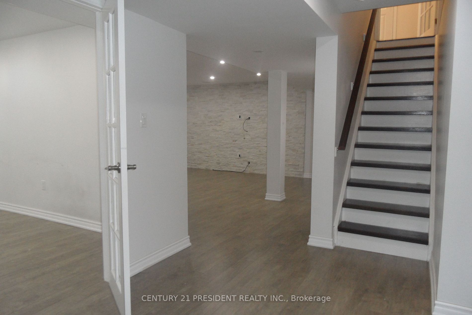 444 Dymott Ave